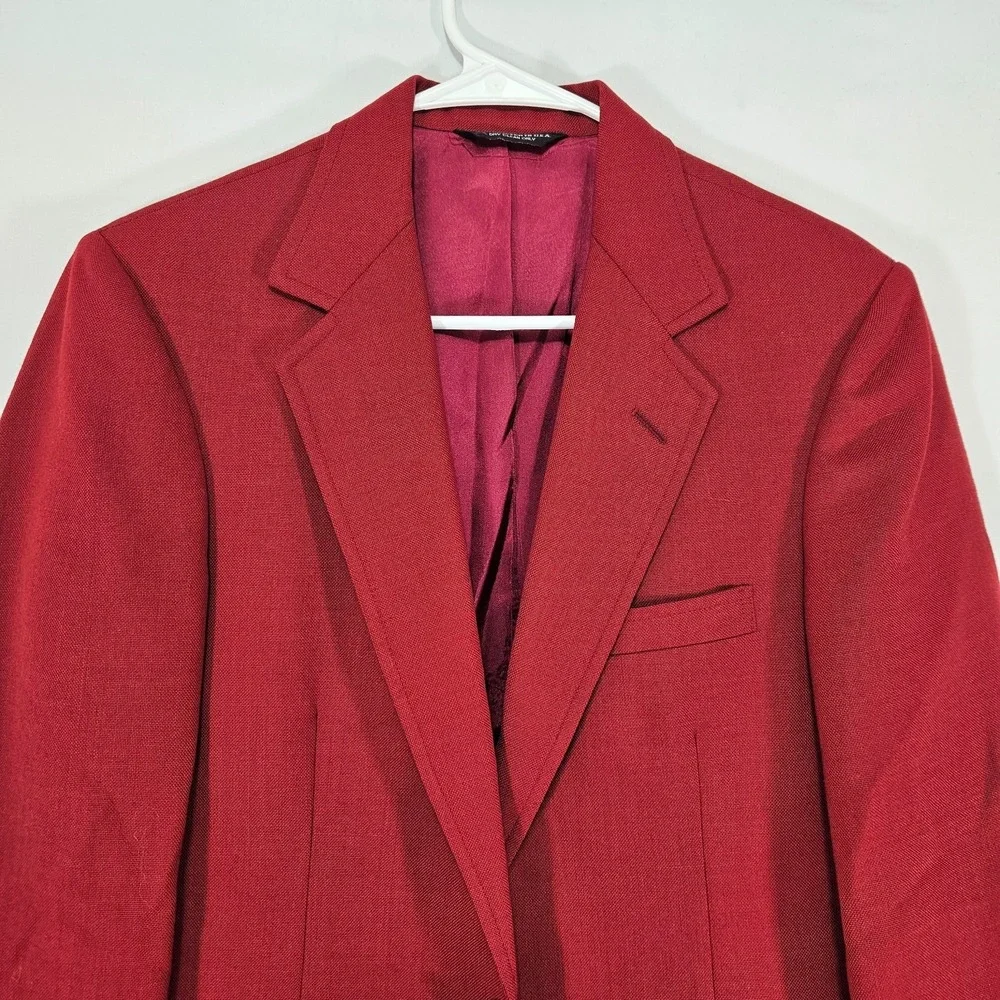 VTG Hardwick Men's Sport Coat Blazer Two Button Red Polyester Solid Size 34R